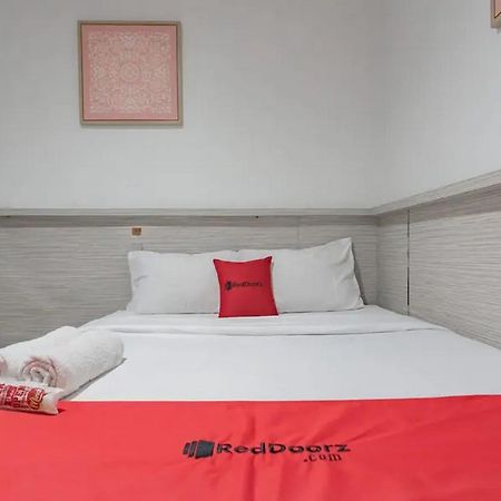 Reddoorz At Arwiga Hotel Near Rs Hasan Sadikin Bandung Eksteriør bilde